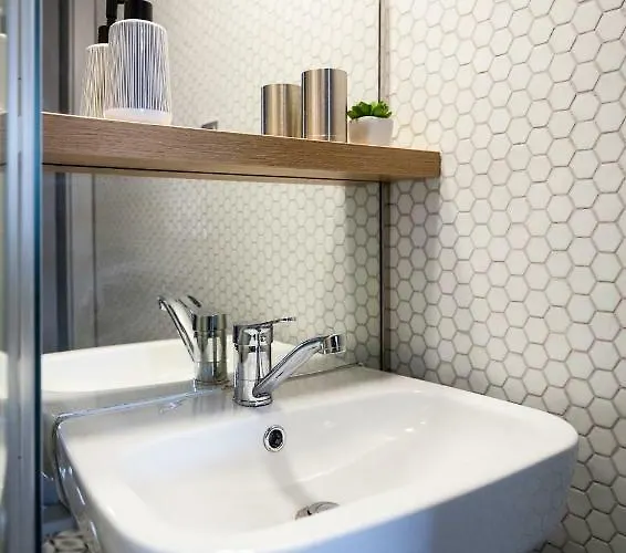 Old Town Courtyard With Private Parking Cluj-Napoca