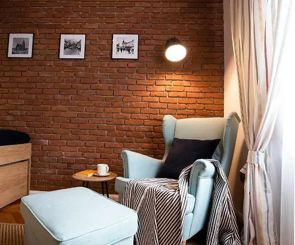 Old Town Courtyard With Private Parking Apartment *